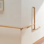 廊下の手すりイメージ